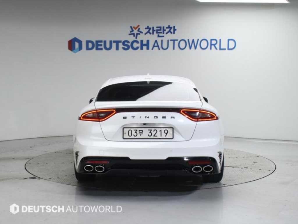 기아 스팅어 가솔린 2.0 터보 2WD 플래티넘 이미지 4