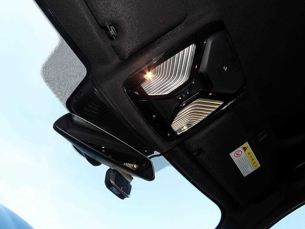BMW 5시리즈 5시리즈 (G30) 530i xDrive M 스포츠 플러스 이미지 16