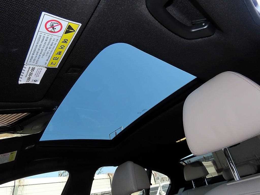 BMW 5시리즈 5시리즈 (G30) 530i xDrive M 스포츠 플러스 이미지 17