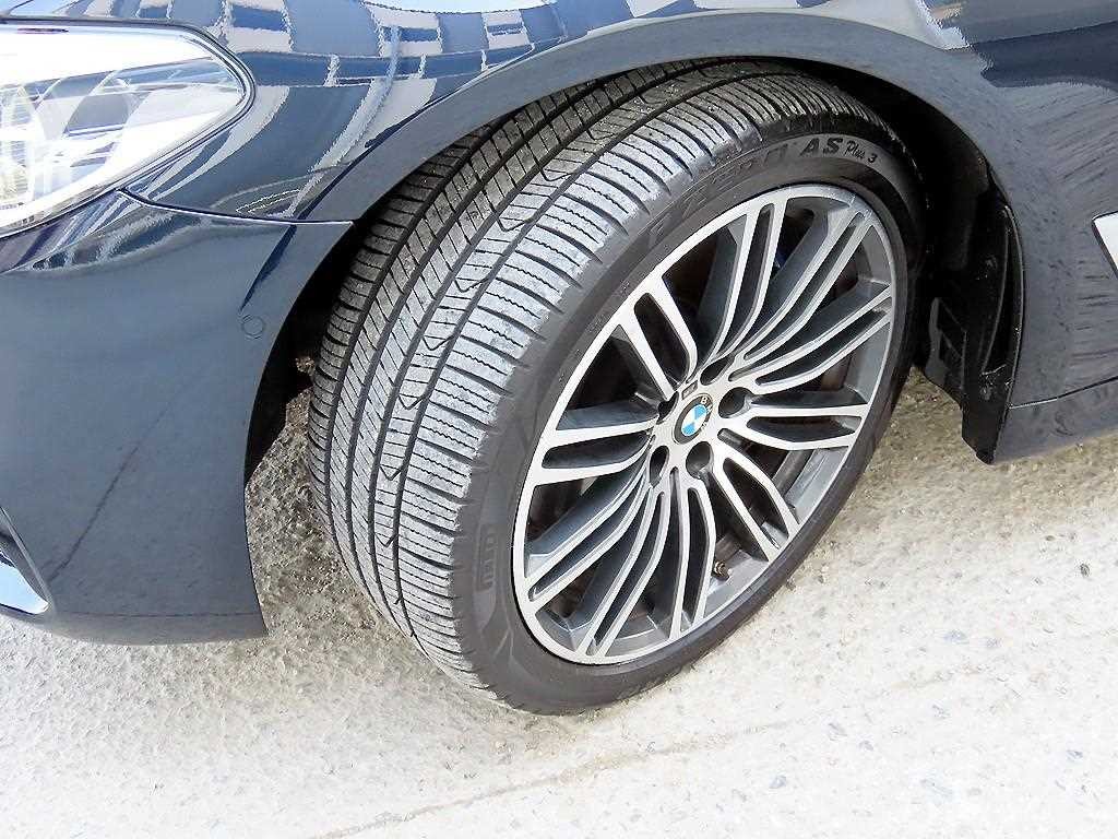 BMW 5시리즈 5시리즈 (G30) 530i xDrive M 스포츠 플러스 이미지 20