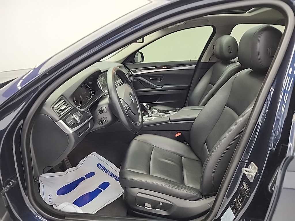 BMW 5시리즈 5시리즈 (F10) 520d 이미지 11