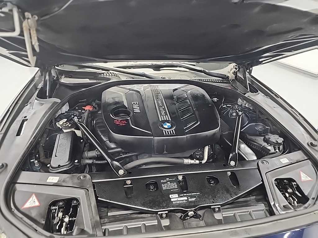 BMW 5시리즈 5시리즈 (F10) 520d 이미지 5
