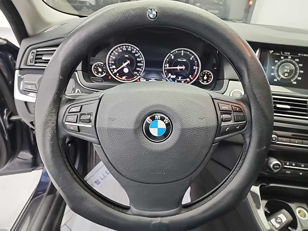 BMW 5시리즈 5시리즈 (F10) 520d 이미지 9