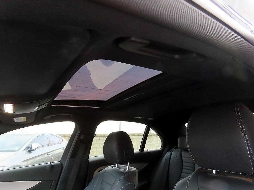 벤츠 E 클래스 E-클래스 W213 E250 아방가르드 이미지 17