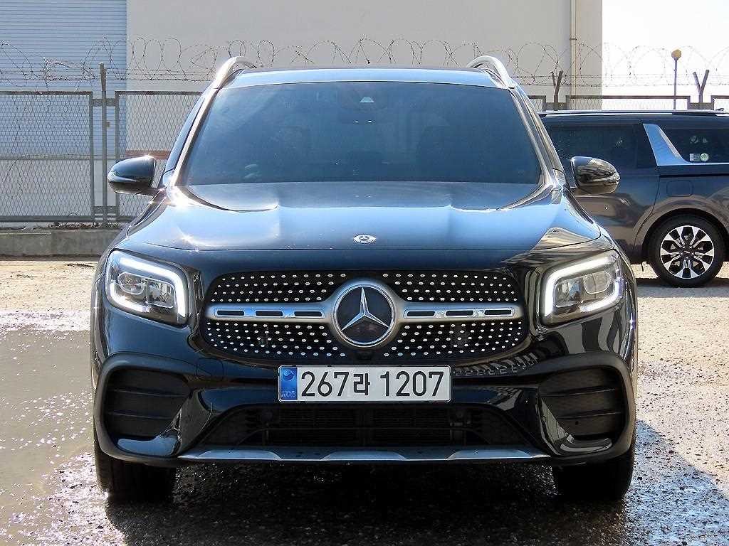벤츠 GLB 클래스 GLB클래스 X247 GLB 250 4MATIC 이미지 1