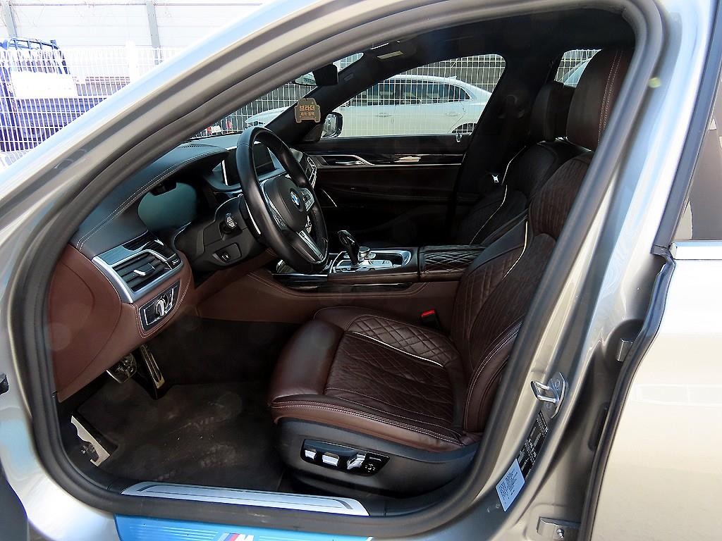 BMW 7시리즈 7시리즈 (G11) 740I M 스포츠 패키지 이미지 5