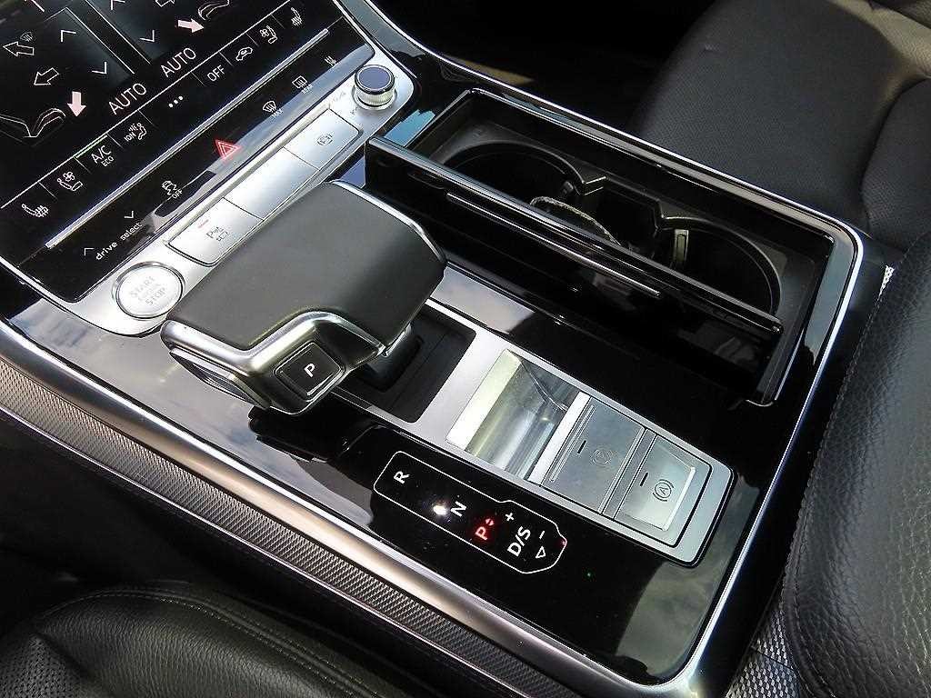 아우디 Q8 45 TDI 콰트로 프리미엄 이미지 11