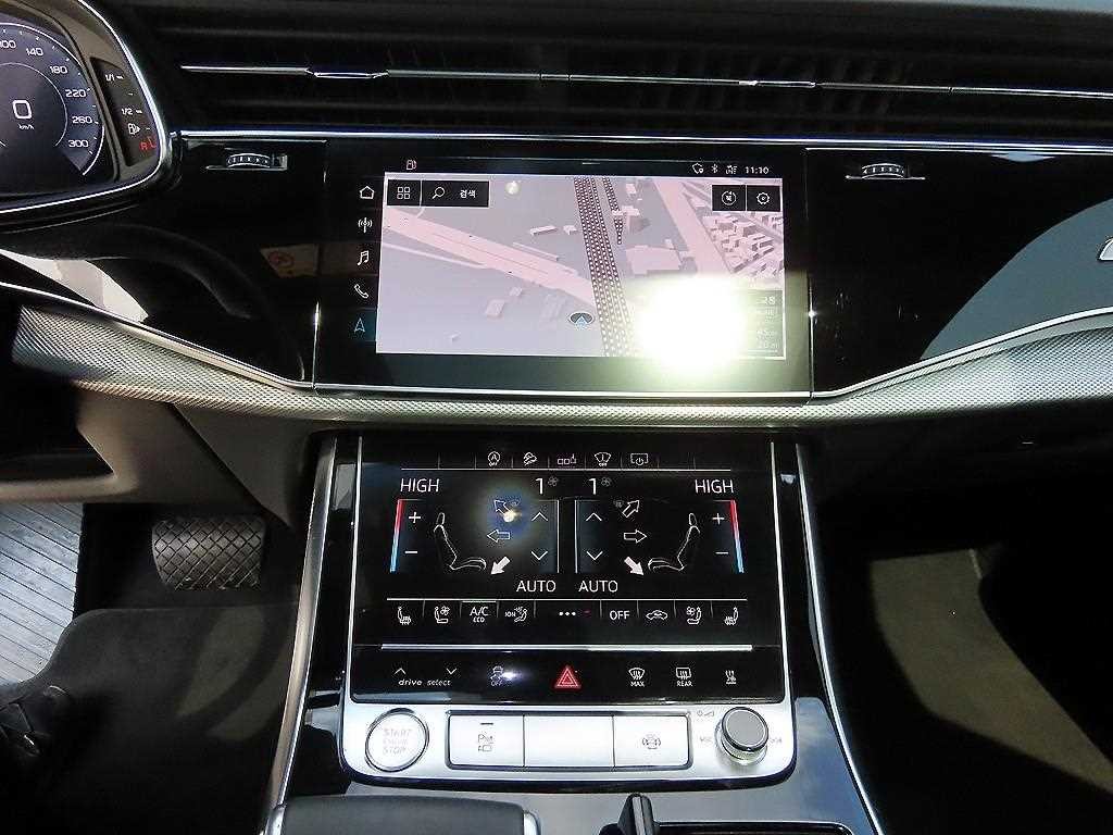 아우디 Q8 45 TDI 콰트로 프리미엄 이미지 12