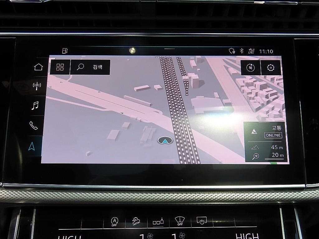 아우디 Q8 45 TDI 콰트로 프리미엄 이미지 13