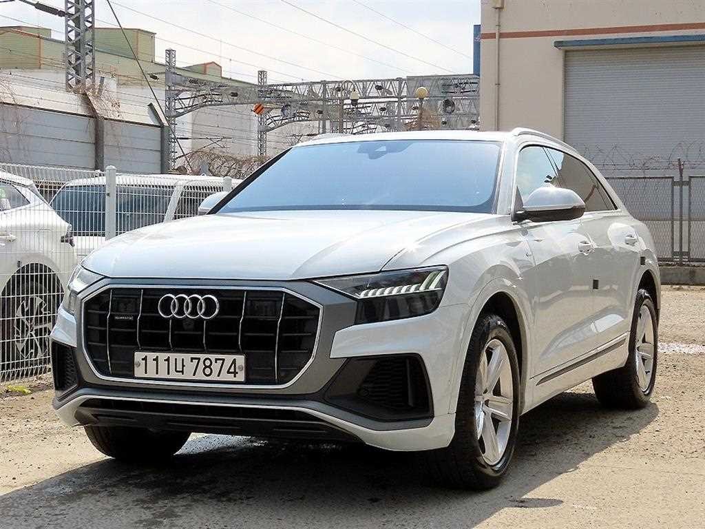 아우디 Q8 45 TDI 콰트로 프리미엄 이미지 2
