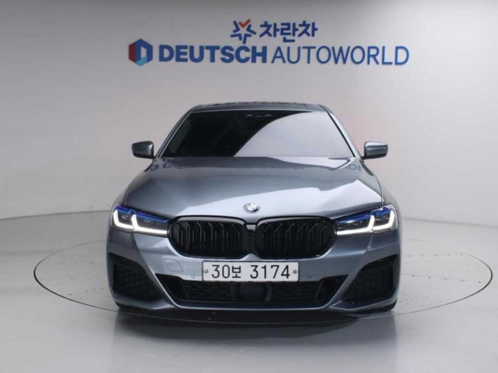 BMW 5시리즈 5시리즈 (G30) 520d 럭셔리 스페셜 에디션 이미지 3