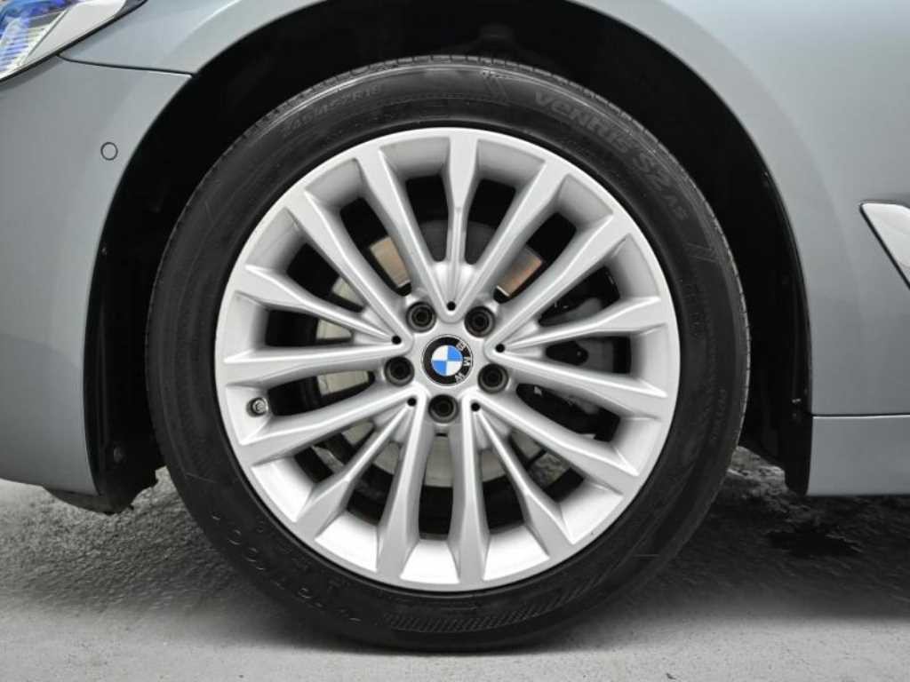 BMW 5시리즈 5시리즈 (G30) 520d 럭셔리 스페셜 에디션 이미지 5