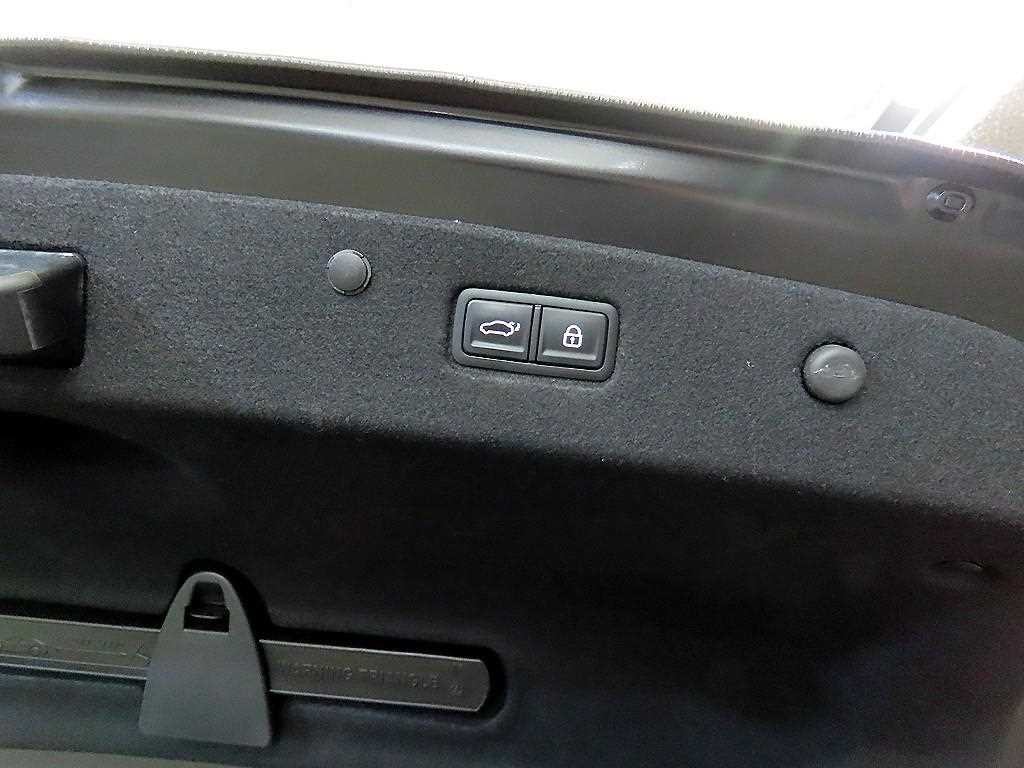 기아 K8 2.5 2WD 노블레스 이미지 16