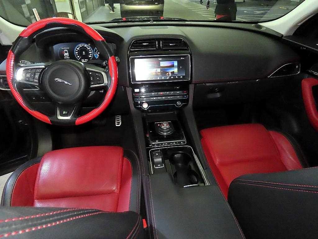 재규어 F-PACE 20d R-Sport 이미지 10