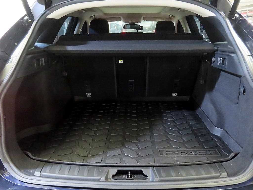 재규어 F-PACE 20d R-Sport 이미지 17