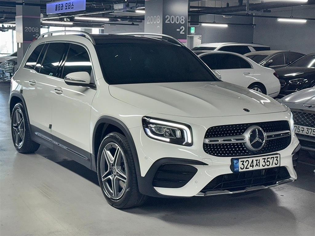 벤츠 GLB 클래스 GLB클래스 X247 GLB 250 4MATIC 이미지 2