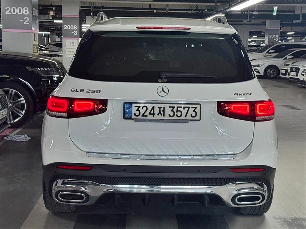 벤츠 GLB 클래스 GLB클래스 X247 GLB 250 4MATIC 이미지 4