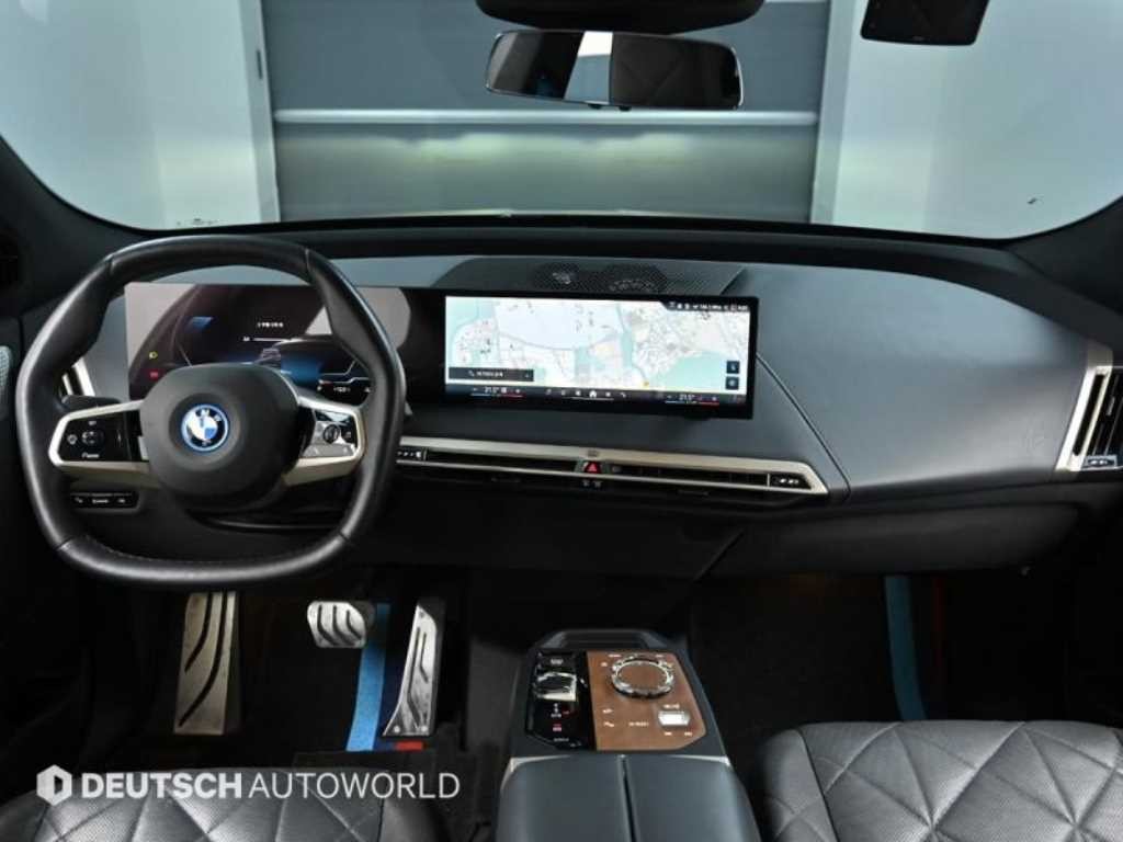 BMW iX xDrive 50 스포츠 플러스 이미지 7