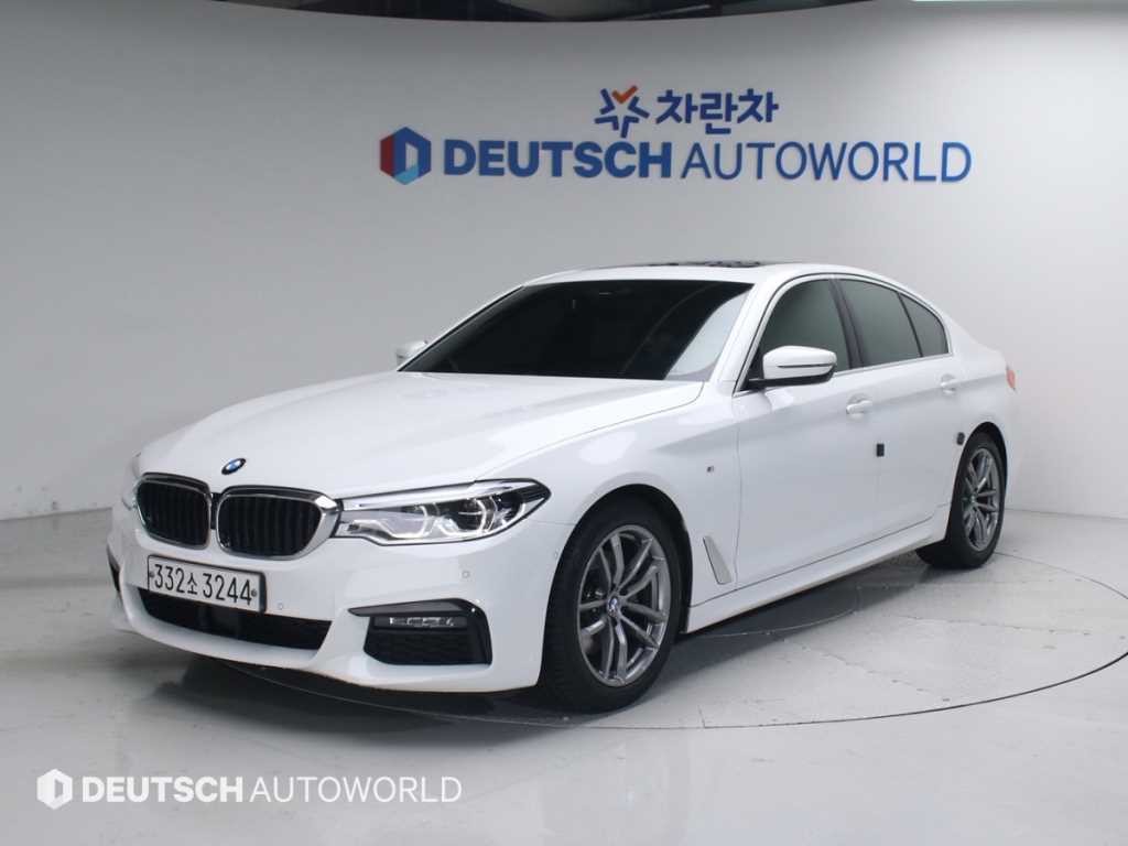 BMW 5시리즈 5시리즈 (G30) 520d xDrive M 스포츠 플러스 이미지 1