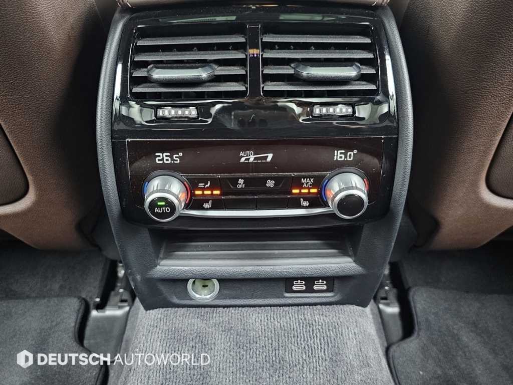 BMW 5시리즈 5시리즈 (G30) 520d xDrive M 스포츠 플러스 이미지 16