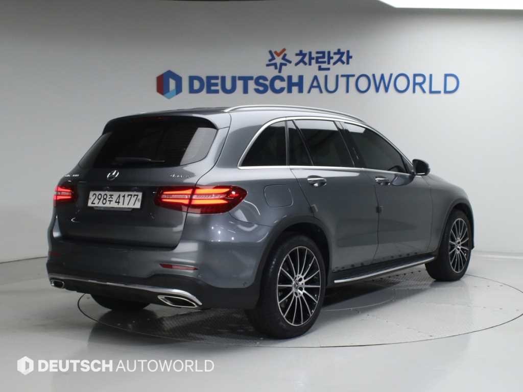 벤츠 GLC 클래스 GLC클래스 X253 GLC 300 4MATIC 이미지 2