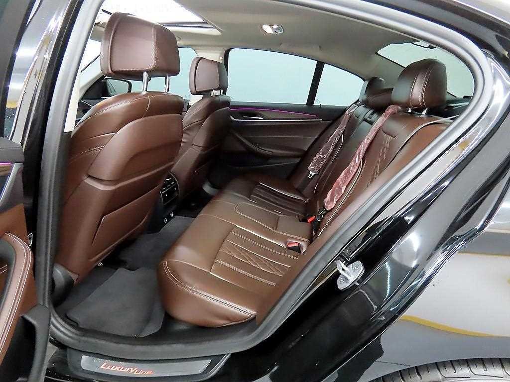 BMW 5시리즈 5시리즈 (G30) 530i xDrive 럭셔리 플러스 이미지 6