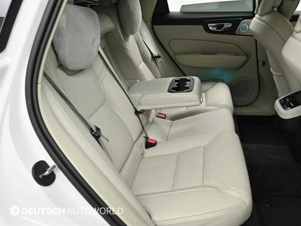 볼보 XC60 XC60(2세대) B5 AWD 울트라 브라이트 이미지 13
