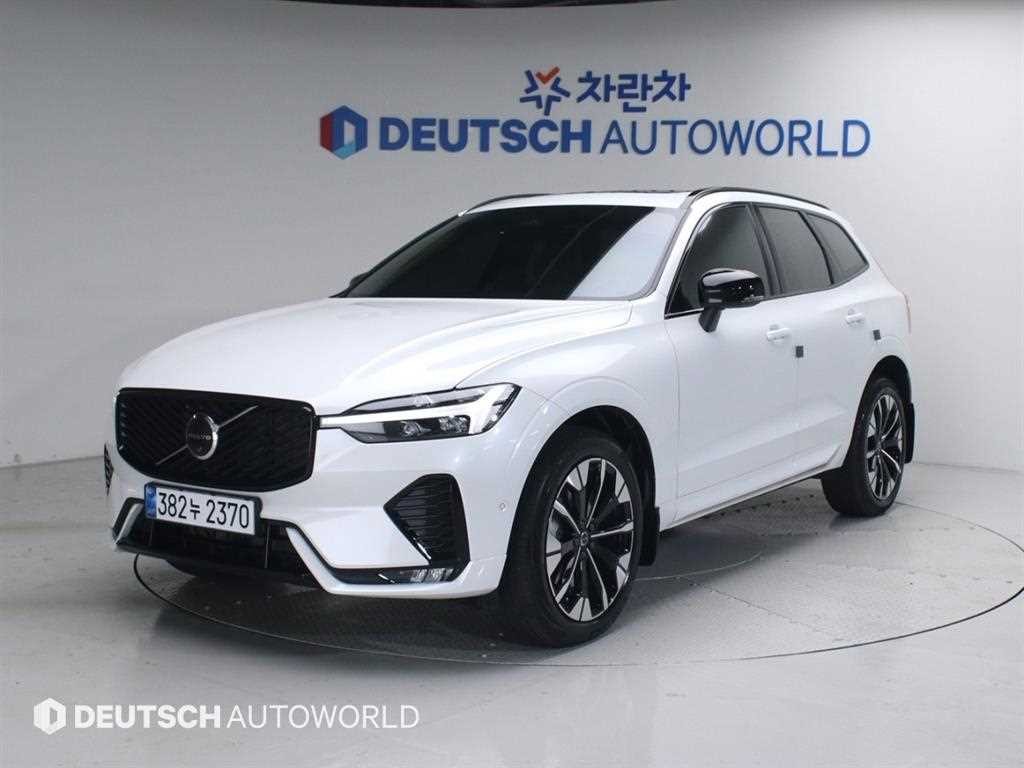 볼보 XC60 XC60(2세대) B5 AWD 울트라 브라이트 이미지 2