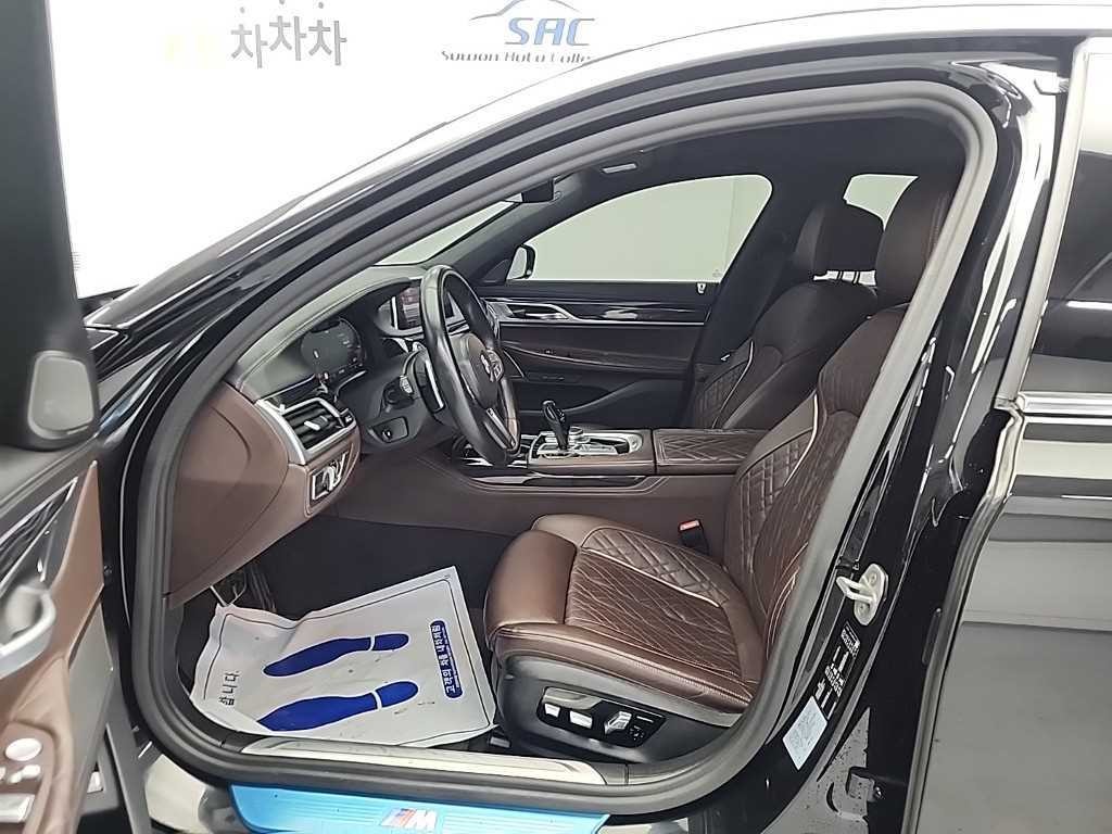 BMW 7시리즈 7시리즈 (G11) 740I M 스포츠 패키지 이미지 11
