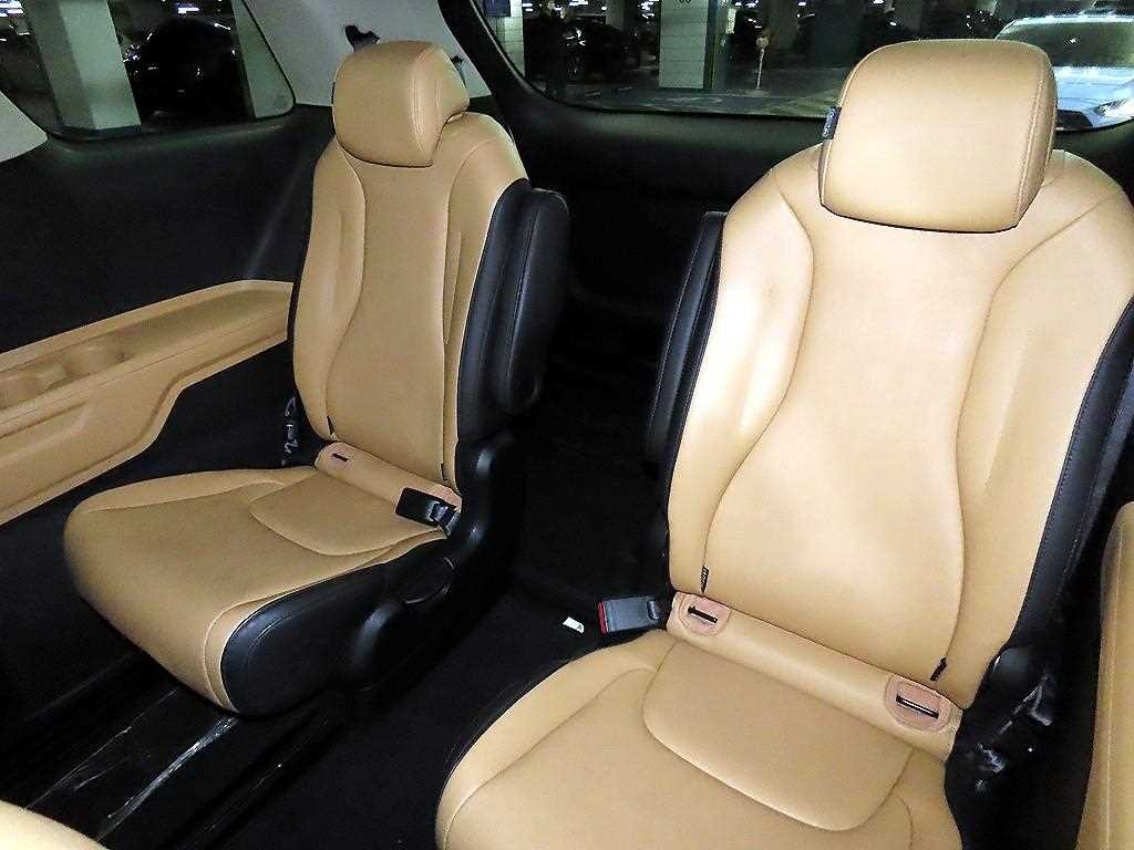 기아 카니발 카니발 4세대 디젤 9인승 프레스티지 이미지 8