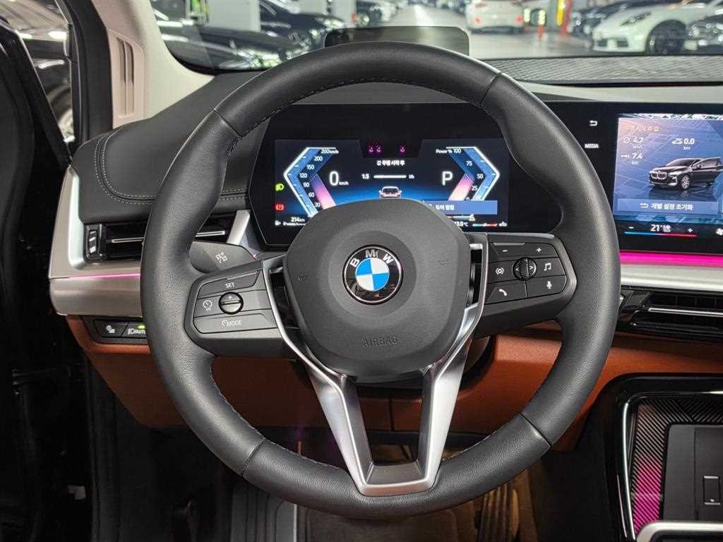 BMW 2시리즈 2시리즈 액티브 투어러 (U06) 220i M 스포츠 이미지 13