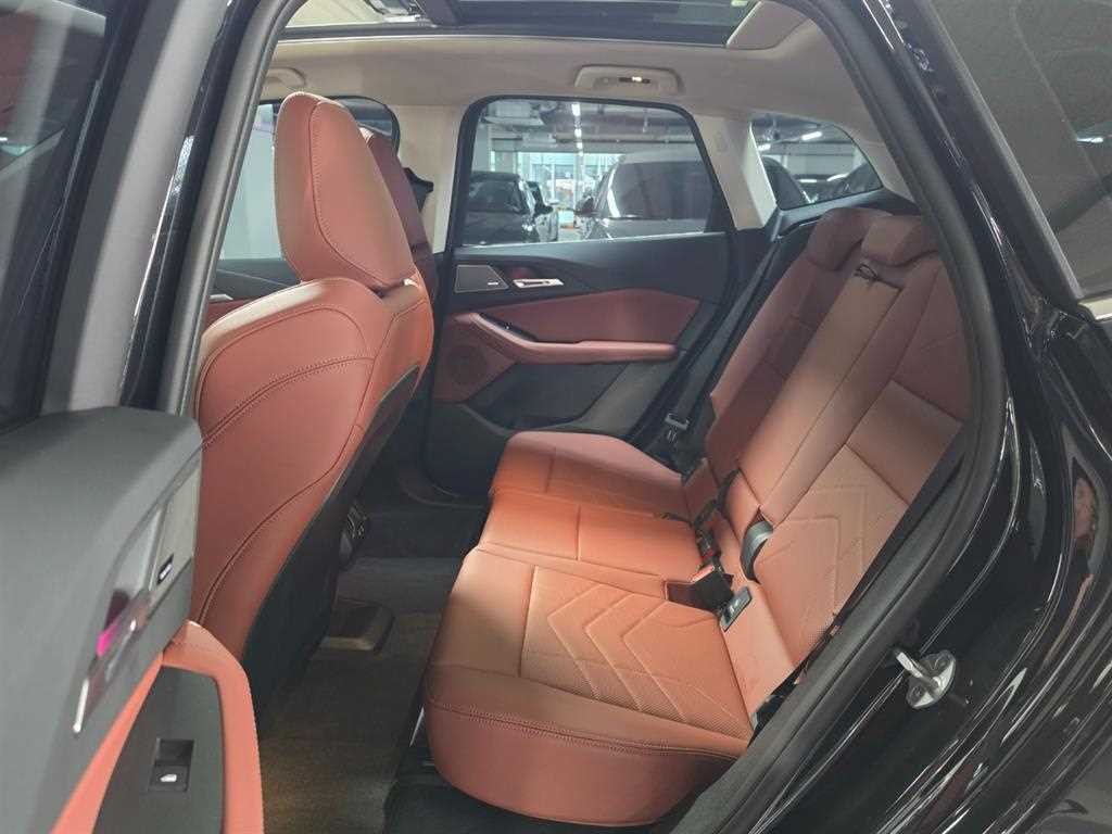 BMW 2시리즈 2시리즈 액티브 투어러 (U06) 220i M 스포츠 이미지 17