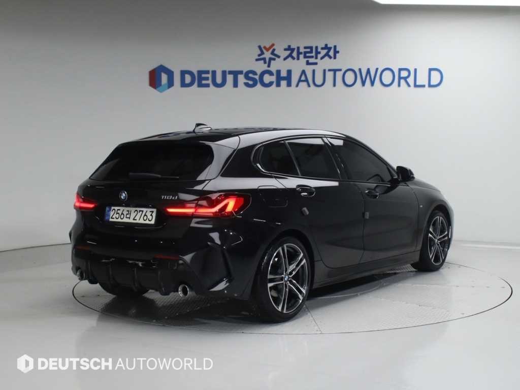 BMW 1시리즈 1시리즈 (F40) 118d M 스포츠 이미지 2
