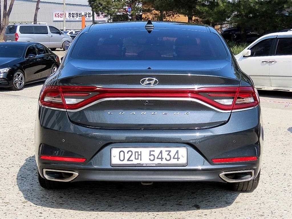 현대 그랜저 그랜저 IG 2.4 GDI 프리미엄 스페셜 이미지 4