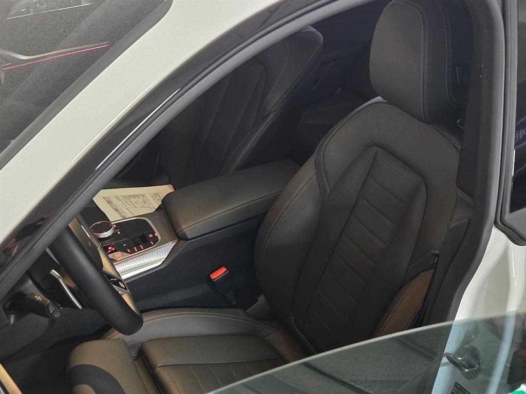BMW 4시리즈 4시리즈 (G22) 420i 그란쿠페 M 스포츠 이미지 12