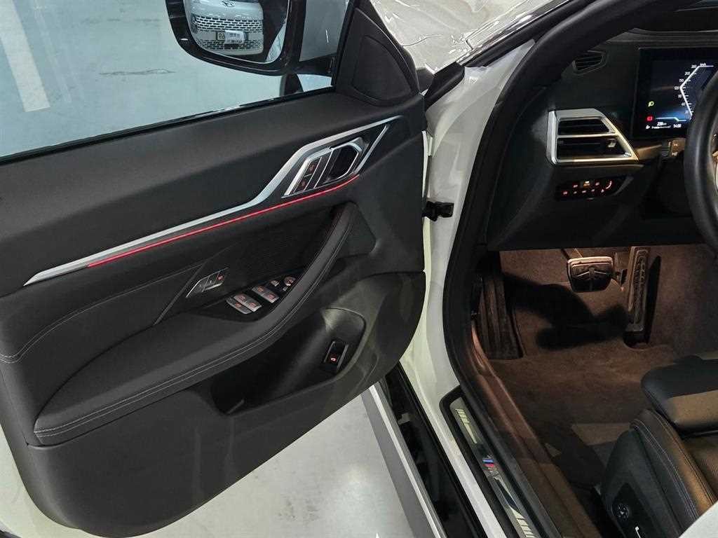 BMW 4시리즈 4시리즈 (G22) 420i 그란쿠페 M 스포츠 이미지 14