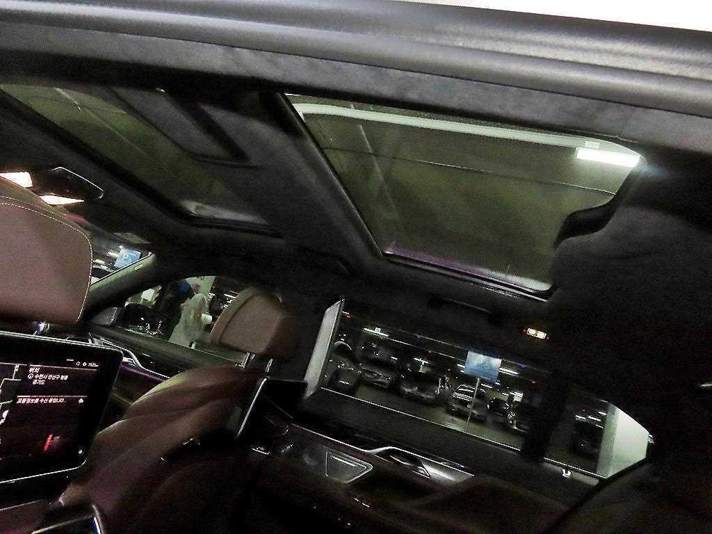 BMW 7시리즈 7시리즈 (G11) 740Li xDrive M SPORT 스포츠 이미지 16