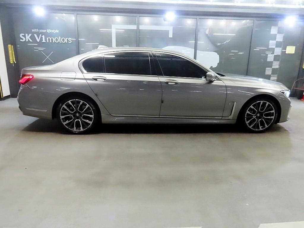 BMW 7시리즈 7시리즈 (G11) 740Li xDrive M SPORT 스포츠 이미지 3