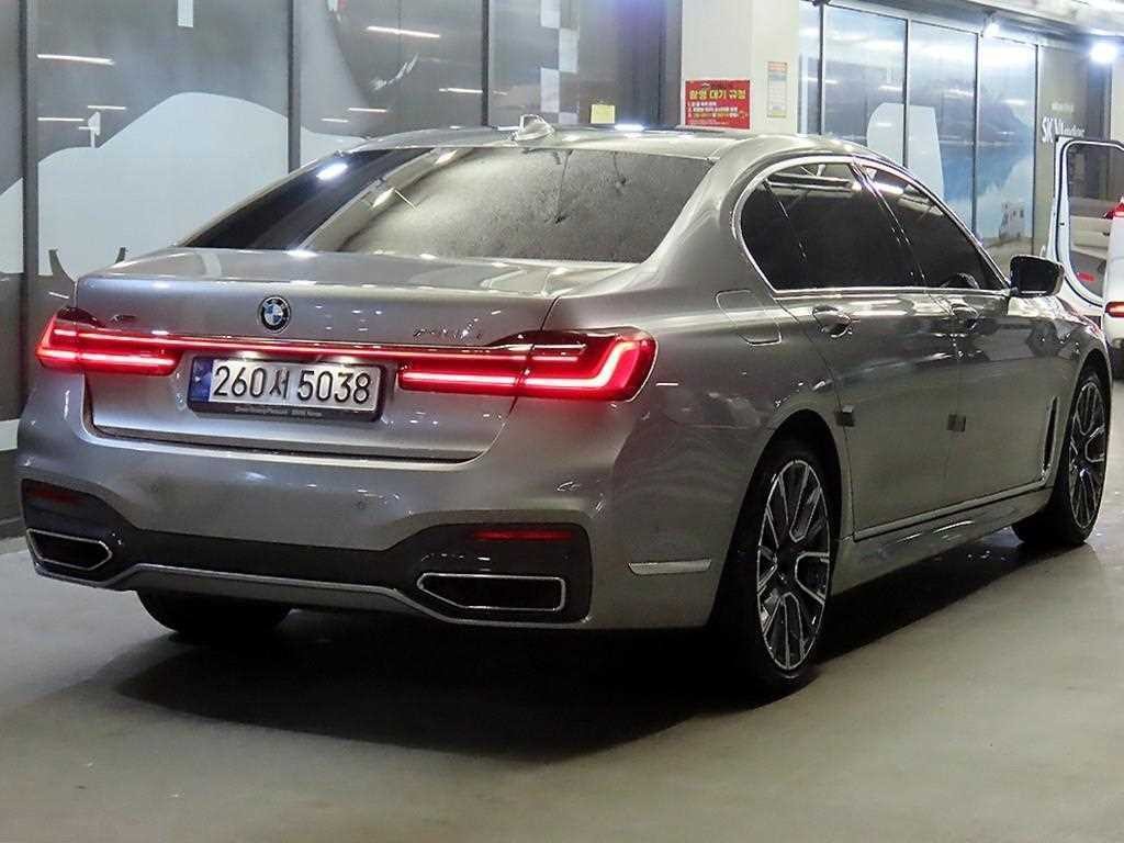 BMW 7시리즈 7시리즈 (G11) 740Li xDrive M SPORT 스포츠 이미지 4
