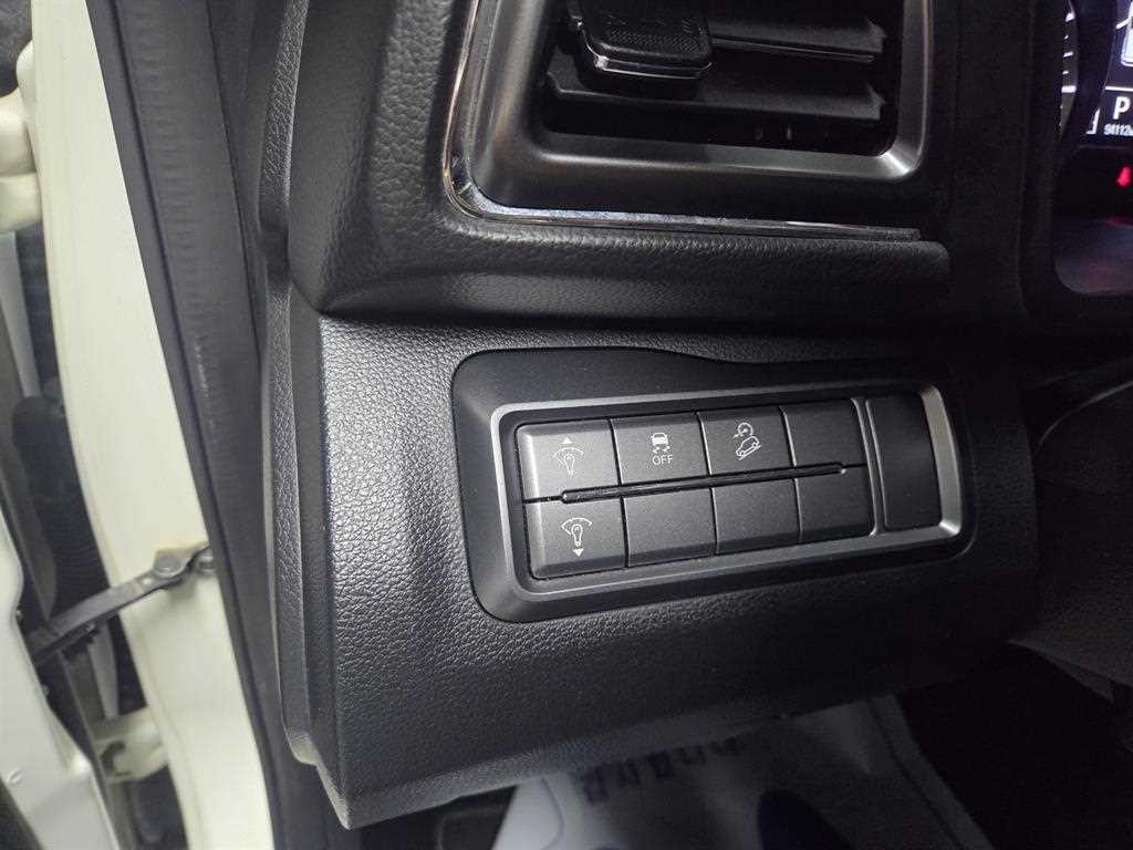 KG모빌리티(쌍용) 티볼리 베리 뉴 티볼리 2WD 가솔린 1.5 V1 이미지 13