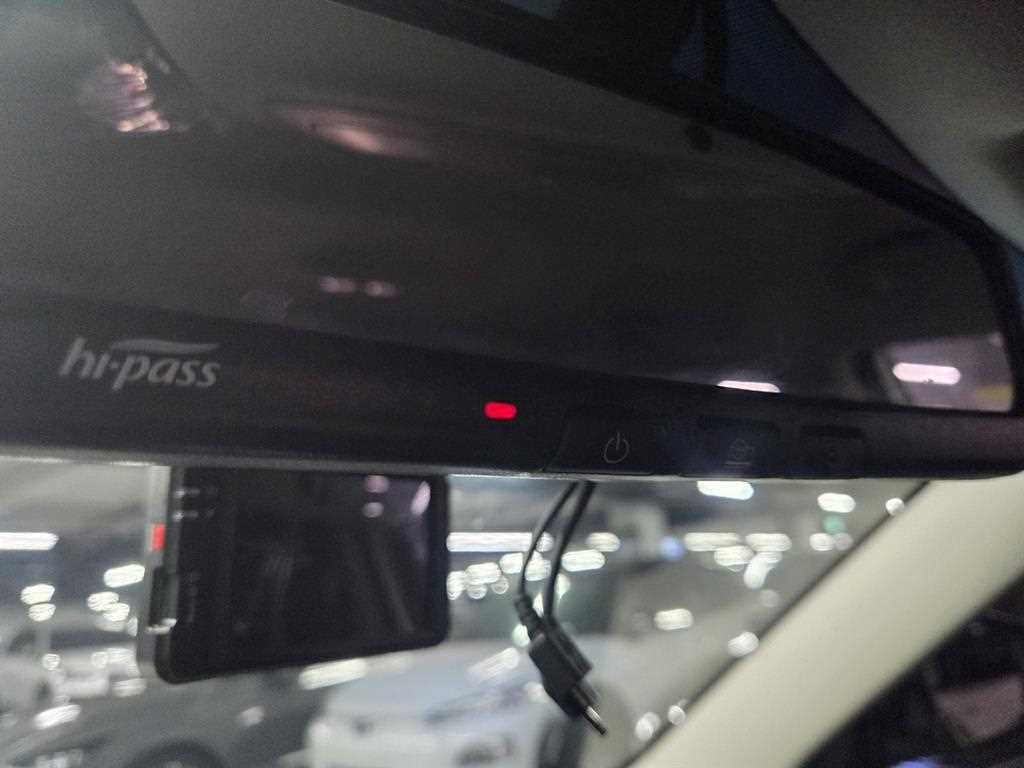KG모빌리티(쌍용) 티볼리 베리 뉴 티볼리 2WD 가솔린 1.5 V1 이미지 16