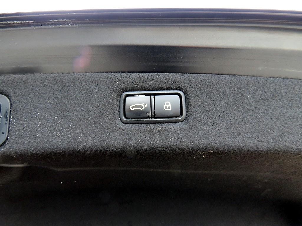 제네시스 G90 3.8 GDI AWD 럭셔리 이미지 17