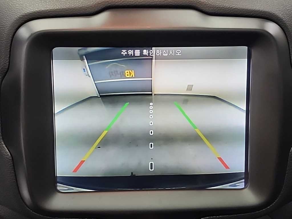 지프 레니게이드 2.0 디젤 리미티드 AWD 이미지 16