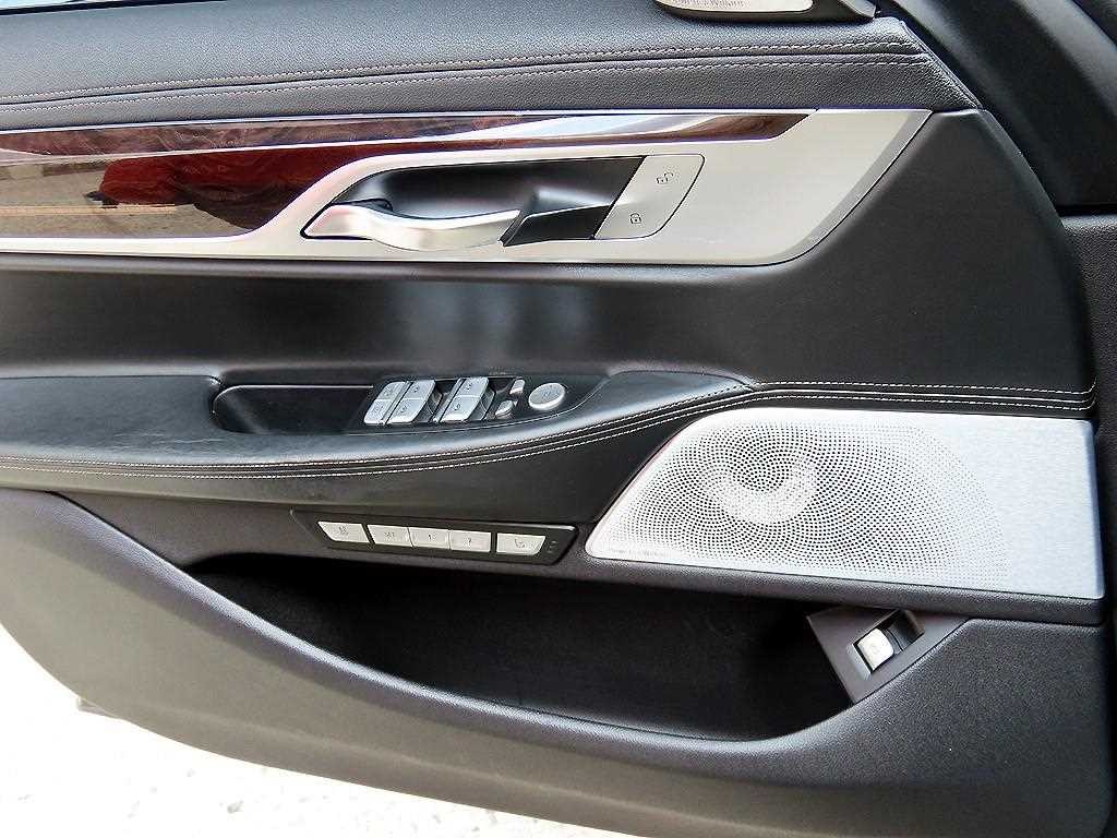 BMW 7시리즈 7시리즈 (G11) 750Li xDrive 이미지 12