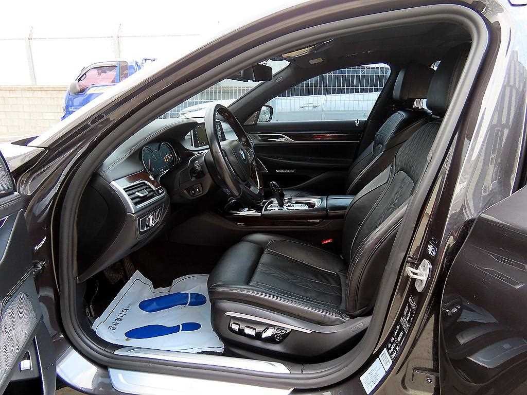 BMW 7시리즈 7시리즈 (G11) 750Li xDrive 이미지 5