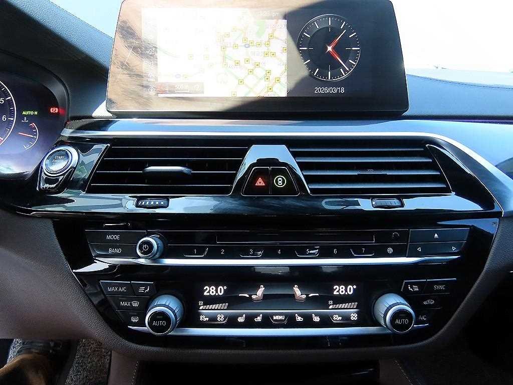 BMW 5시리즈 5시리즈 (G30) 530i M 스포츠 플러스 이미지 13