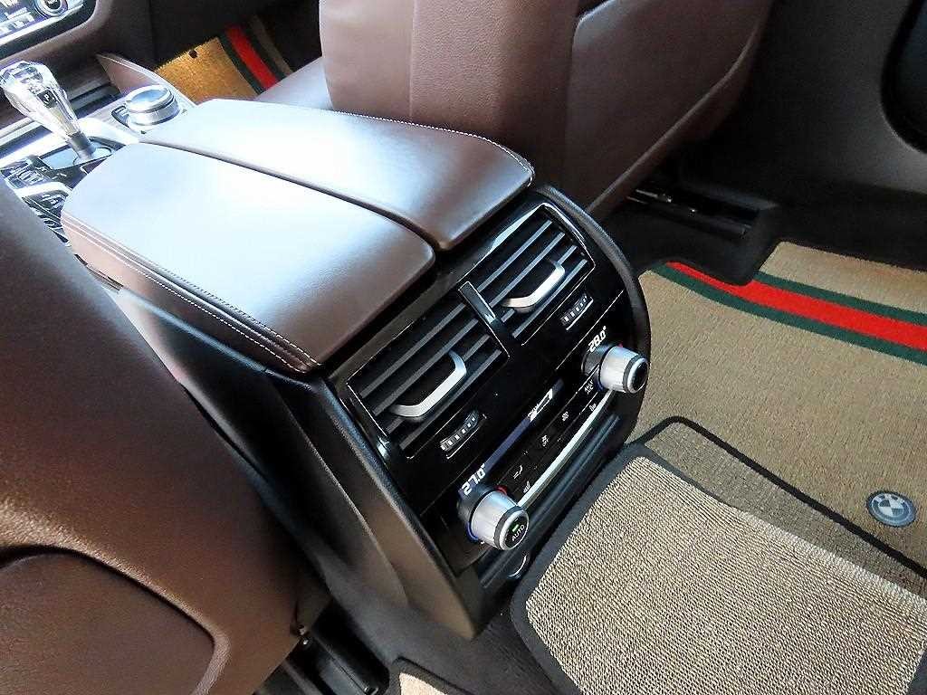 BMW 그란투리스모 6시리즈 GT (G32) 620d 럭셔리 이미지 16