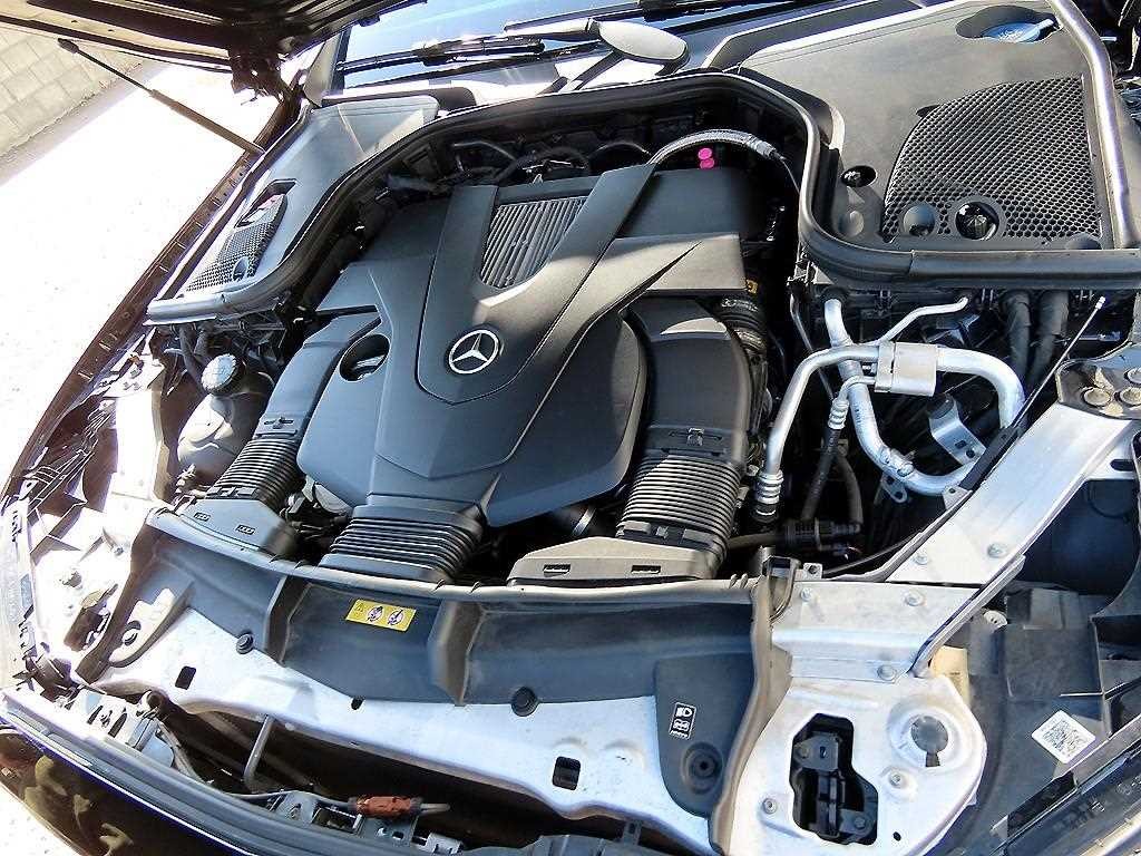 벤츠 E 클래스 E-클래스 W213 E450 4MATIC 쿠페 이미지 19