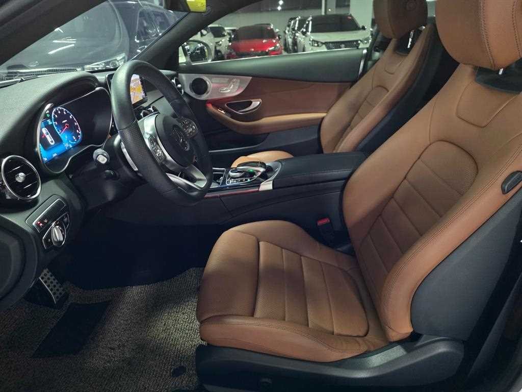 벤츠 C 클래스 C클래스 W205 C200 쿠페 이미지 1
