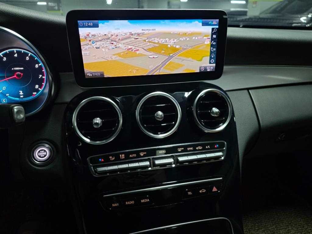 벤츠 C 클래스 C클래스 W205 C200 쿠페 이미지 13